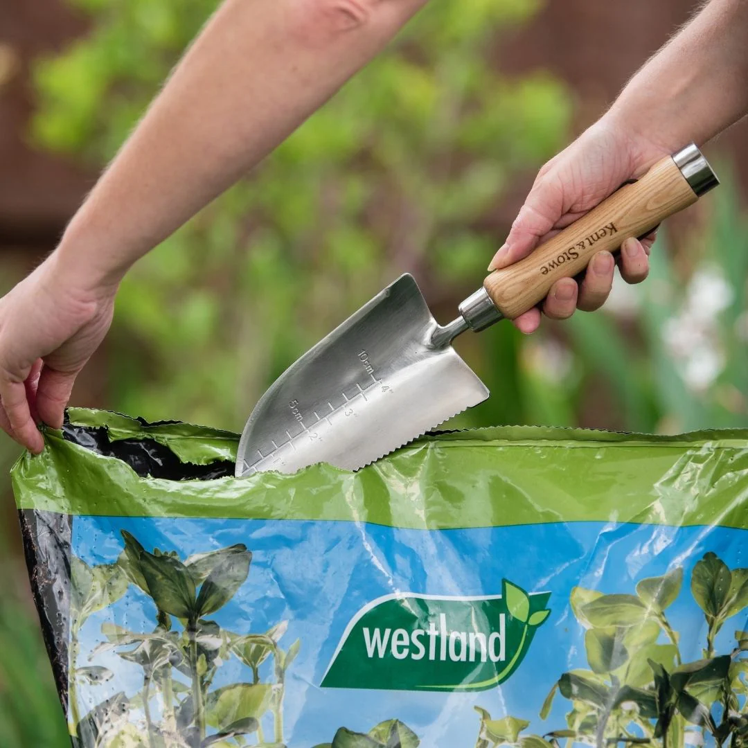 Kent & Stowe Capability Trowel - Image 3