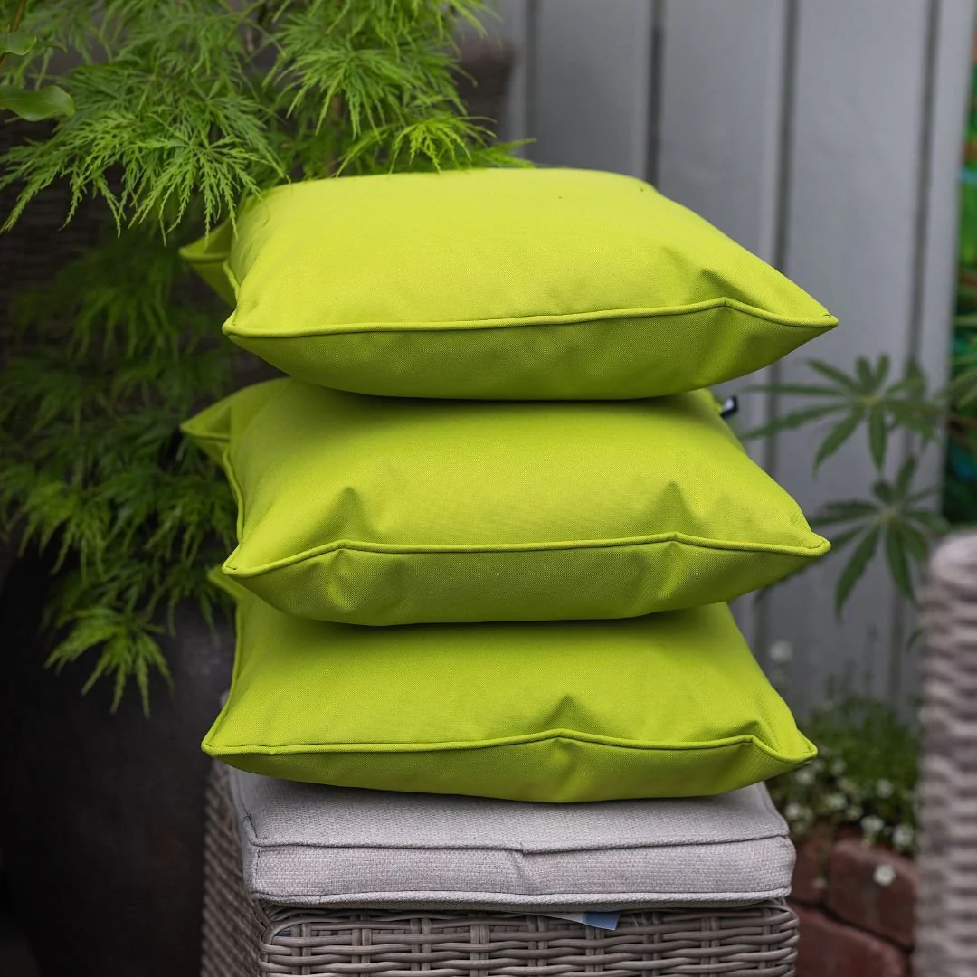 B Outdoor Cushion Olive